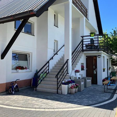 Agat Pokoje Goscinne Apartamenty Pobierowo Esterno foto