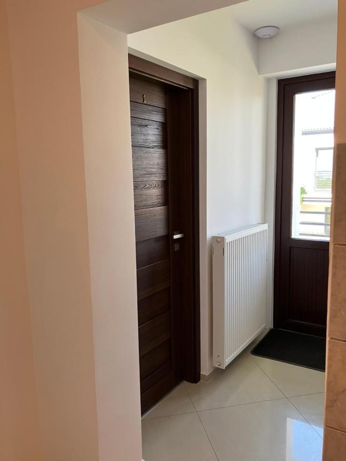 Agat Pokoje Goscinne Apartamenty Pobierowo Esterno foto