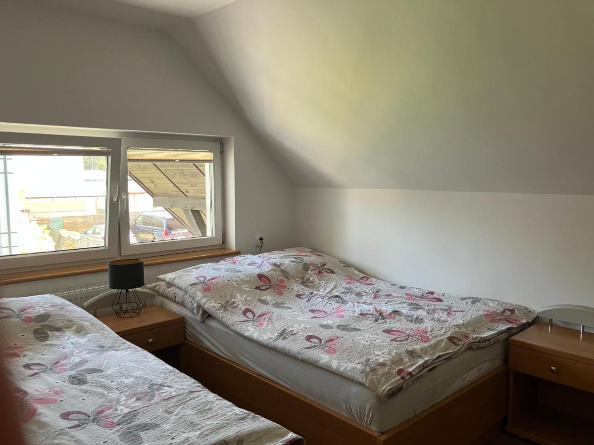 Agat Pokoje Goscinne Apartamenty Pobierowo Esterno foto