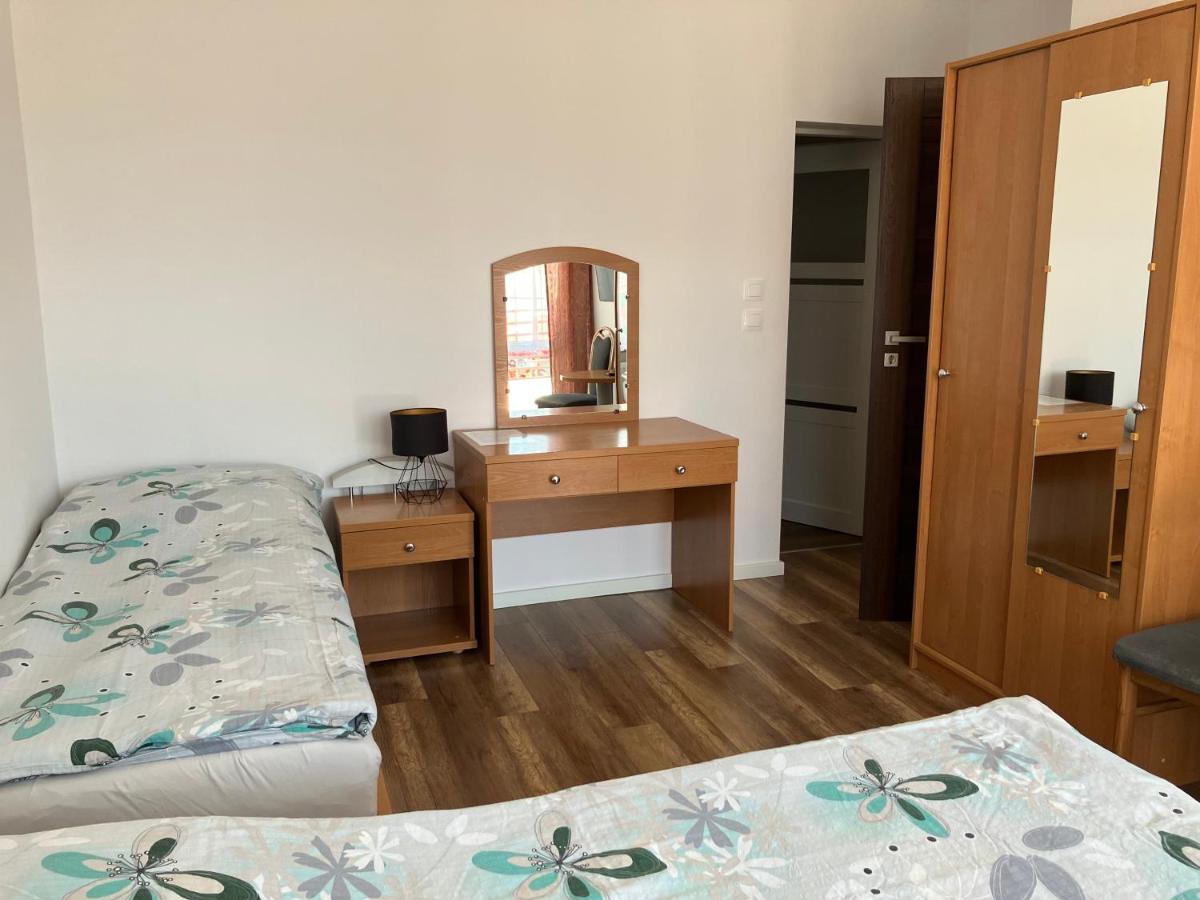 Agat Pokoje Goscinne Apartamenty Pobierowo Esterno foto